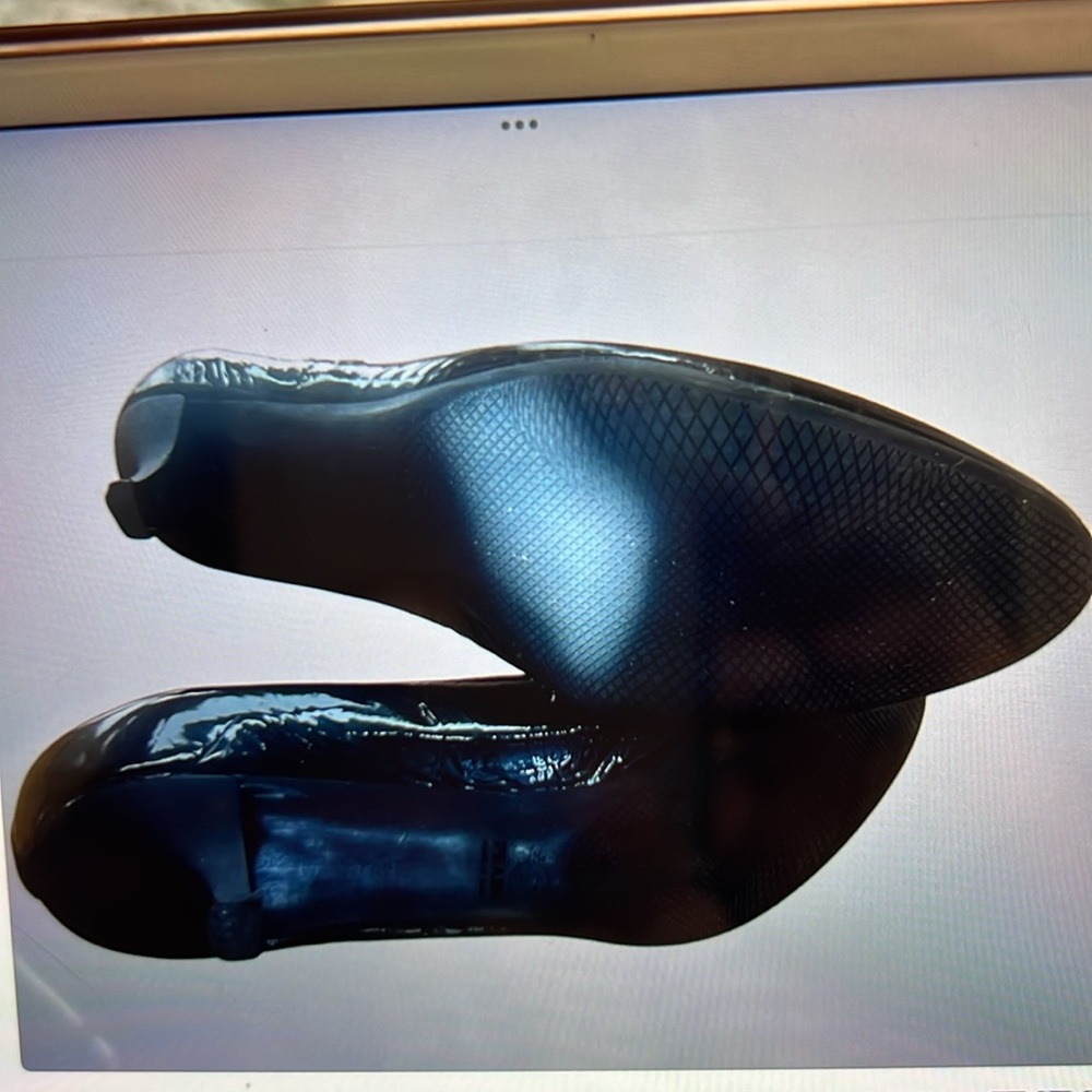 Prada Black Patent Leather Kitten Heels shoes Size 8.5 - Picture 4 of 6
